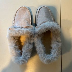 Gray fuzzy slippers, brand new never worn. Size 8.5